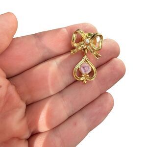 Vintage  Avon Goldstone Bow W Faux Pearl & Dangling Pink Flower Pin